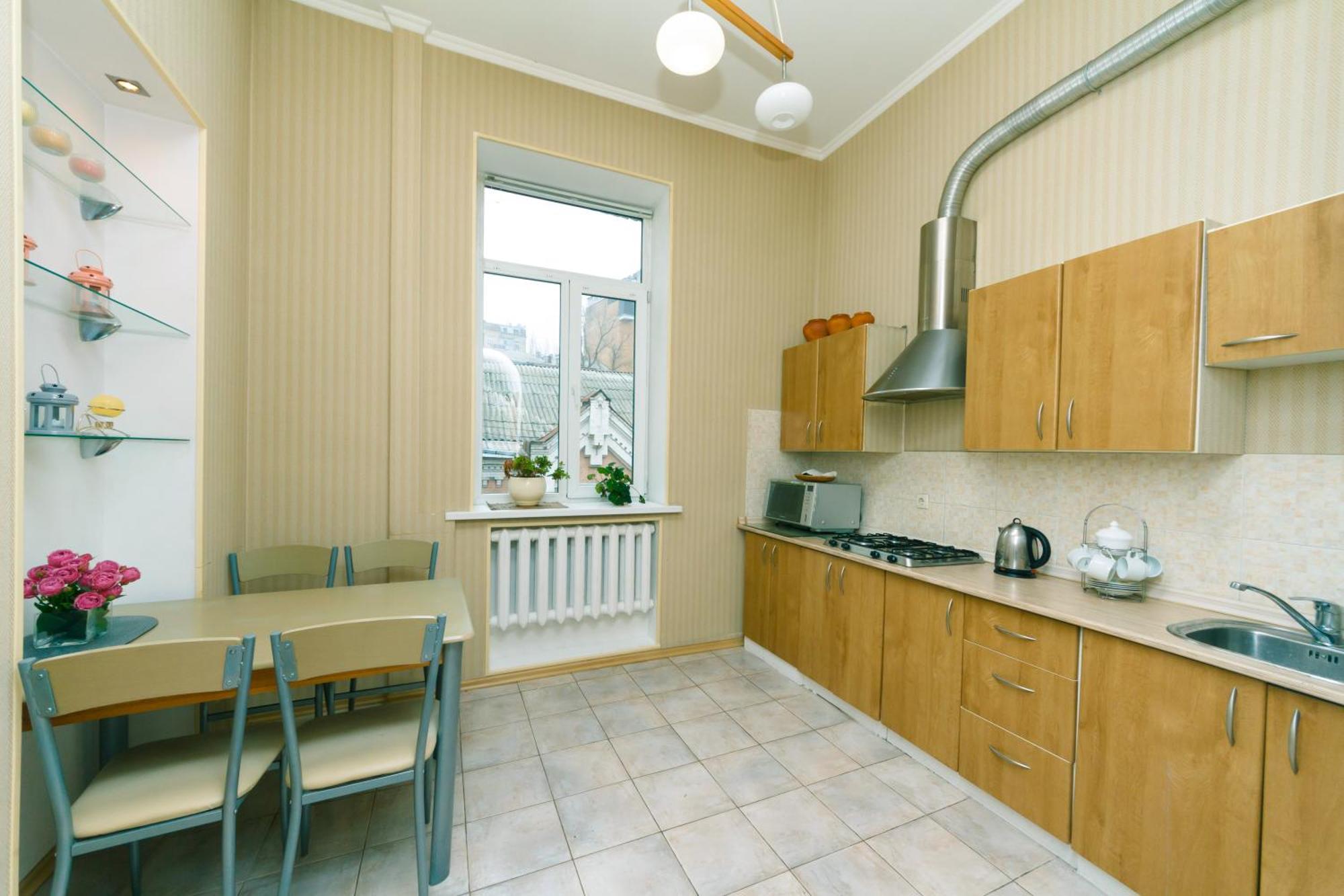 Apartment Baseina Khreschatyk Kyiv Exterior foto