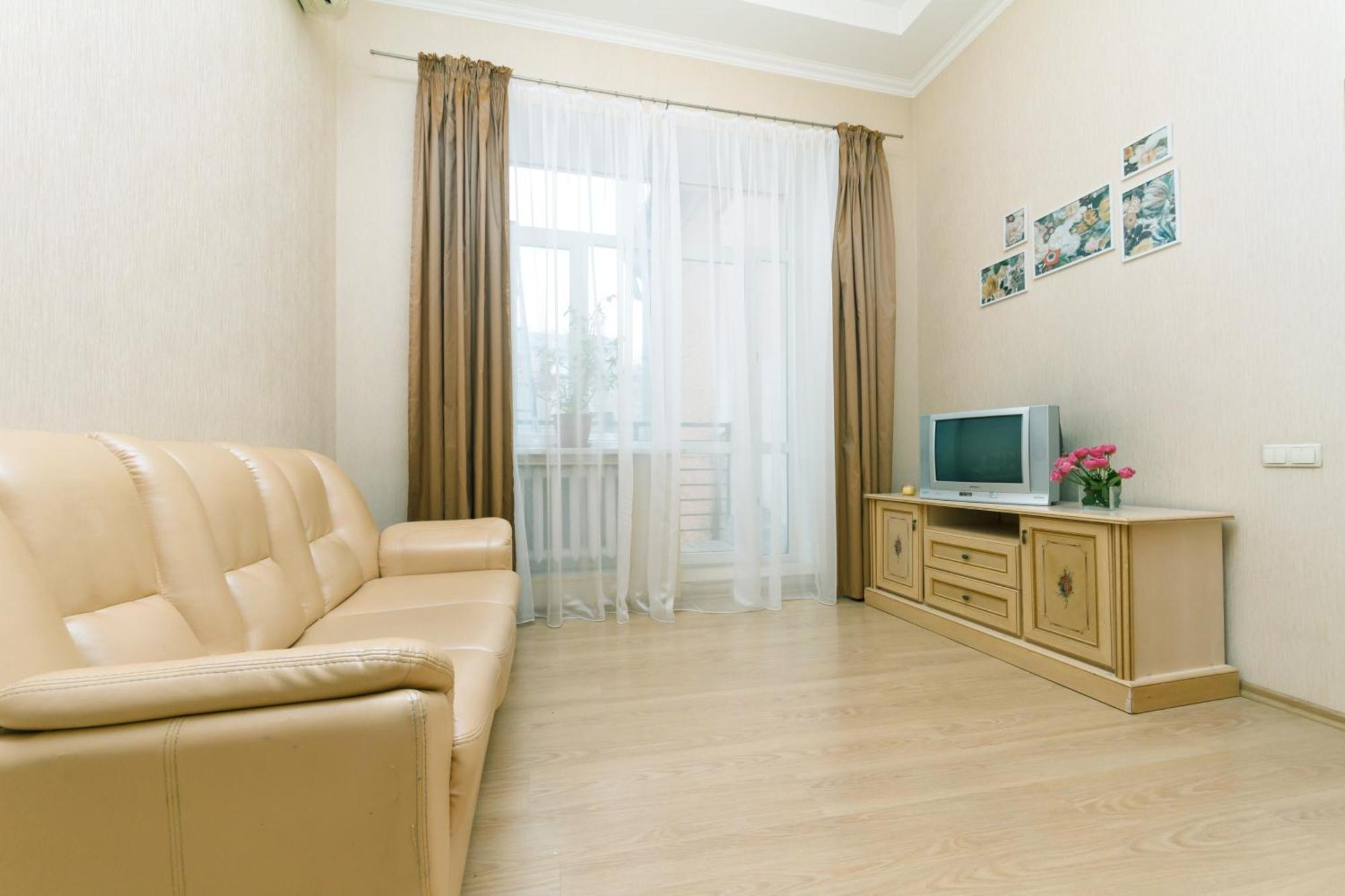 Apartment Baseina Khreschatyk Kyiv Exterior foto