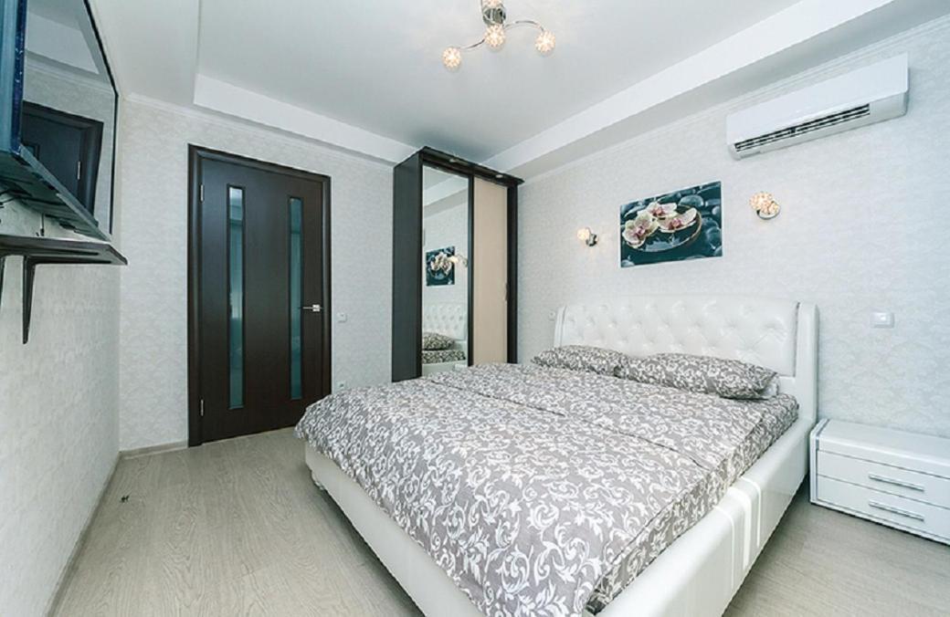 Apartment Baseina Khreschatyk Kyiv Exterior foto