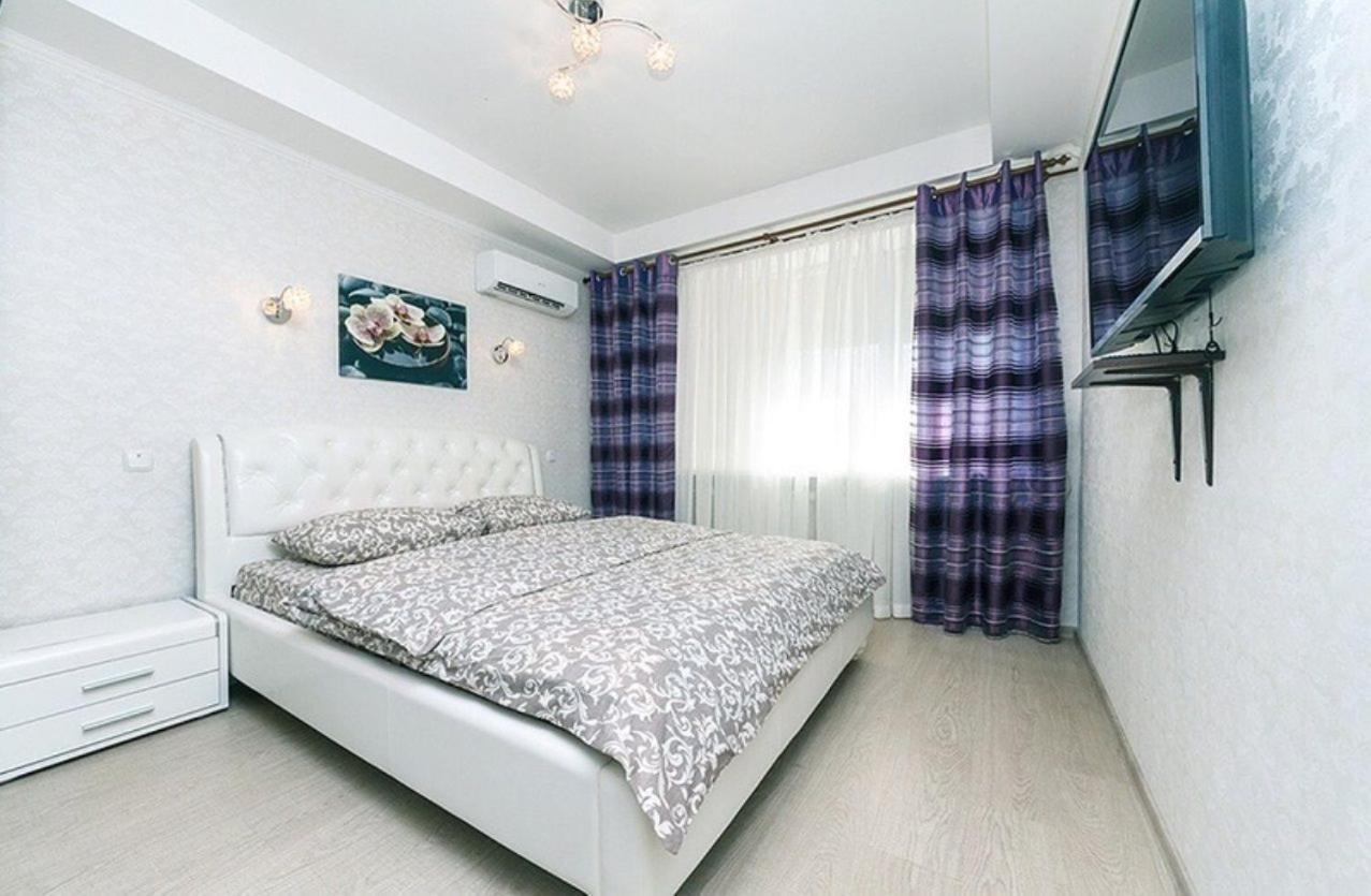 Apartment Baseina Khreschatyk Kyiv Exterior foto