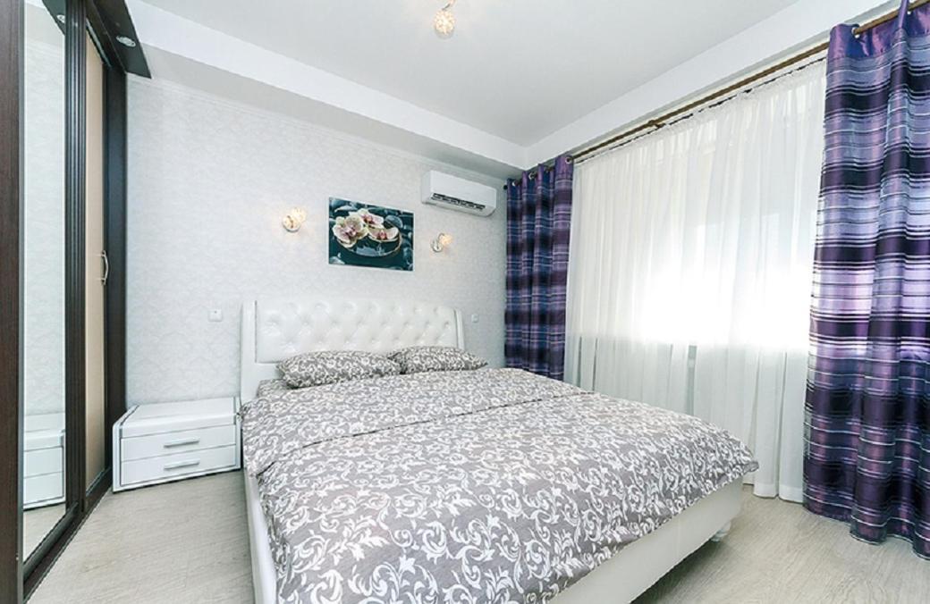 Apartment Baseina Khreschatyk Kyiv Exterior foto